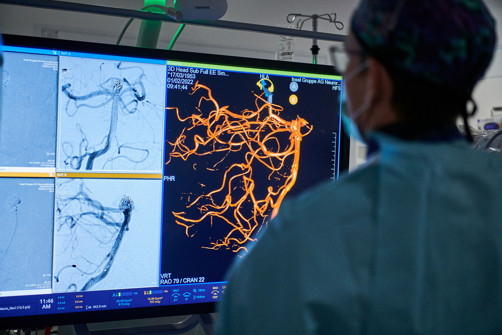 Aufklärungsvideos Angiographie - Universitätsinstitut für Diagnostische ...